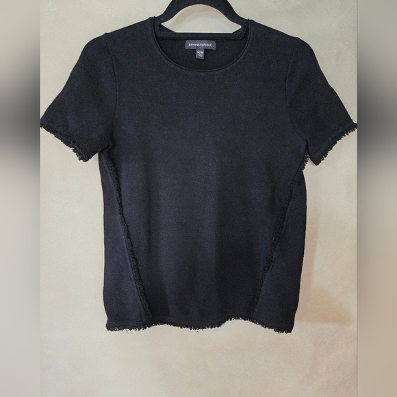 Banana Republic | Black Short Sleeve Top with Nice Stitching Details, Size M - Picture 1 of 5